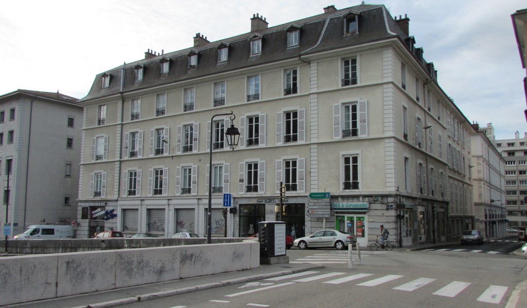 batiment-signe-edith-1024X600-1024x600 Atelier boutique