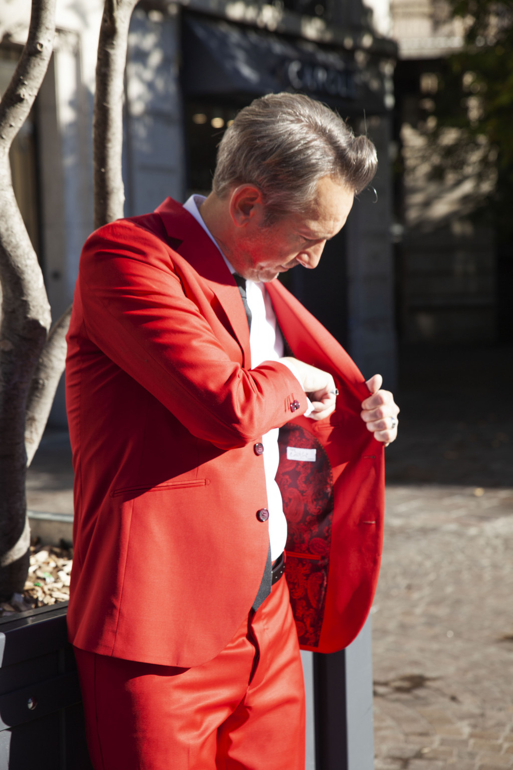 Costume veste et pantalon rouge made in grenoble